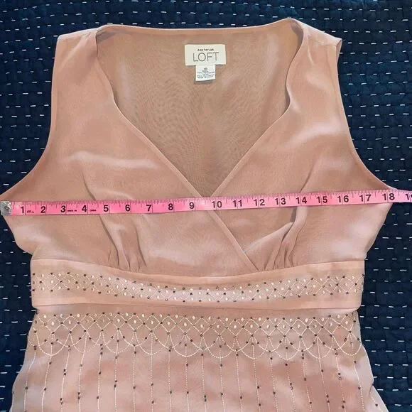 🌸 LOFT Pink Beaded V-Neck Sleeveless Blouse – Size 10 (Fits Like 6–8) - Picture 6 of 9